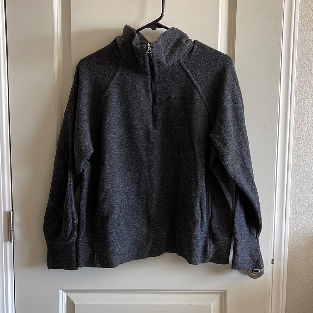 Women’s NIKE pullover jacket